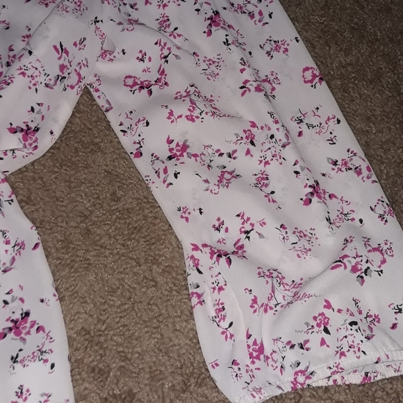 Kaari Blue Size 0X Curvy Pink Liberty Floral Print Spring Summer Vacation Top - Picture 5 of 7